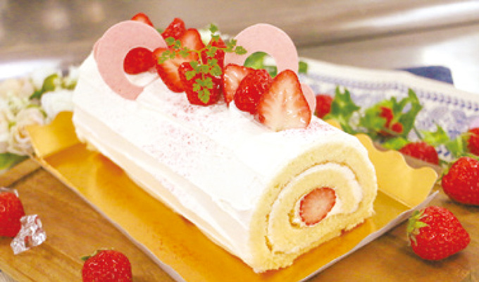 【いちごロールケーキ】