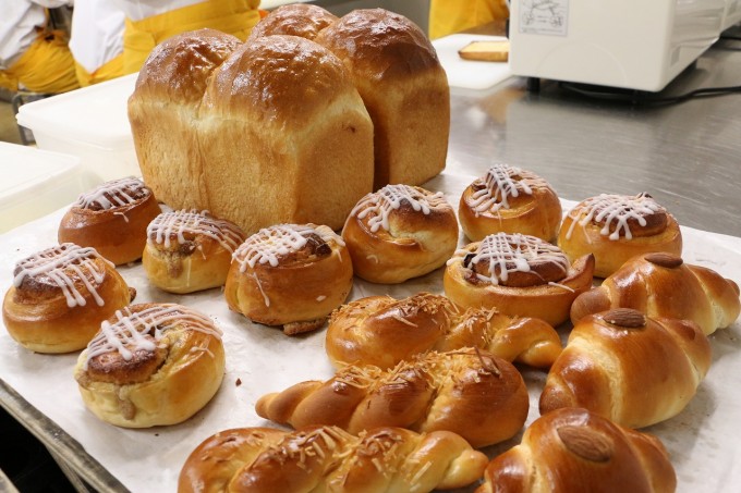 ☆製パン本科☆ホテルオークラ神戸 齋藤シェフ ｜ 神戸製菓専門学校