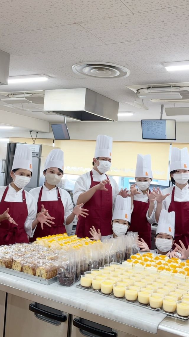 製菓本科1年生の大量製造実習